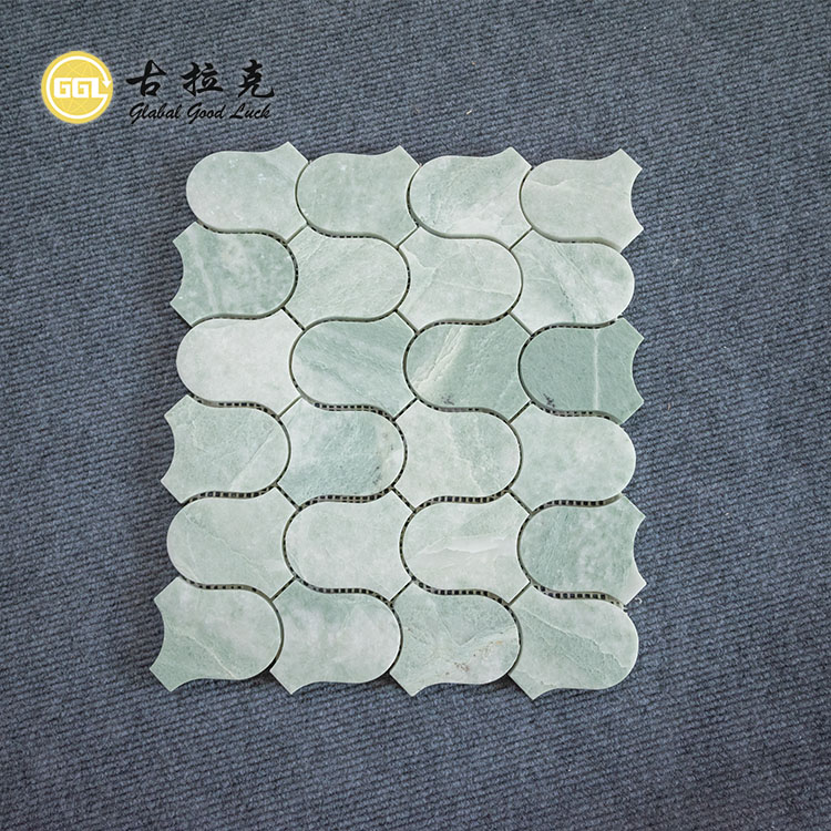 Mosaico de mármol verde natural de forma única para azulejos de baño y cocina