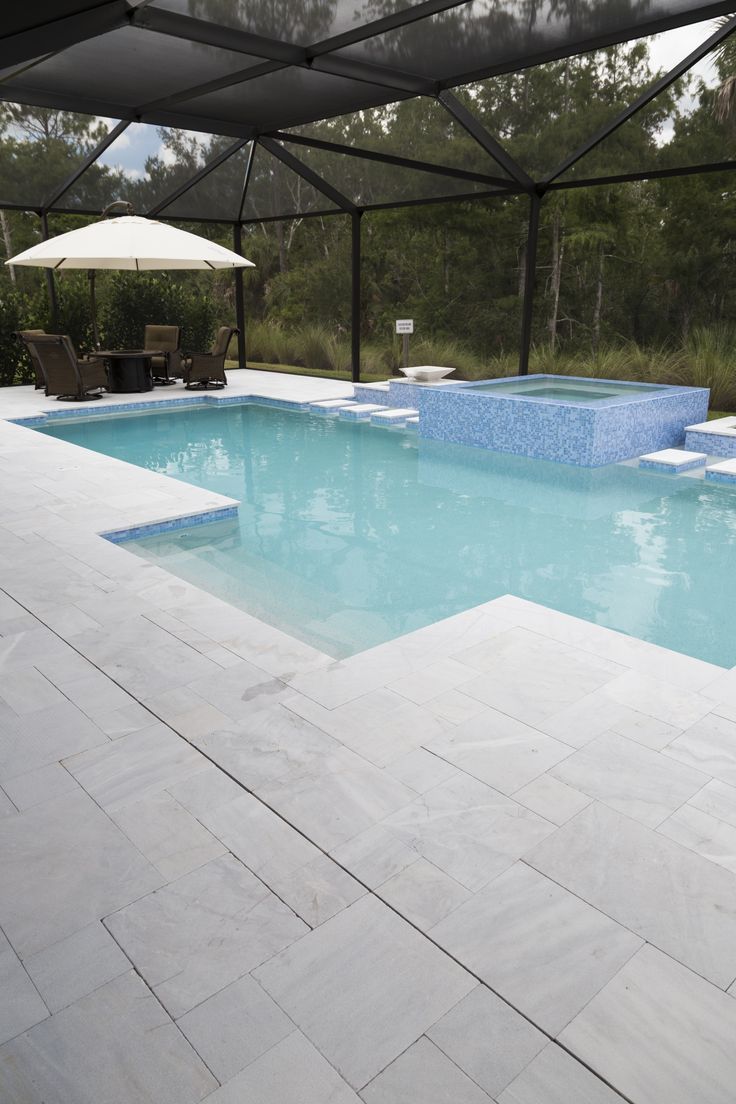 Slip-resistant mosaic pool tiles