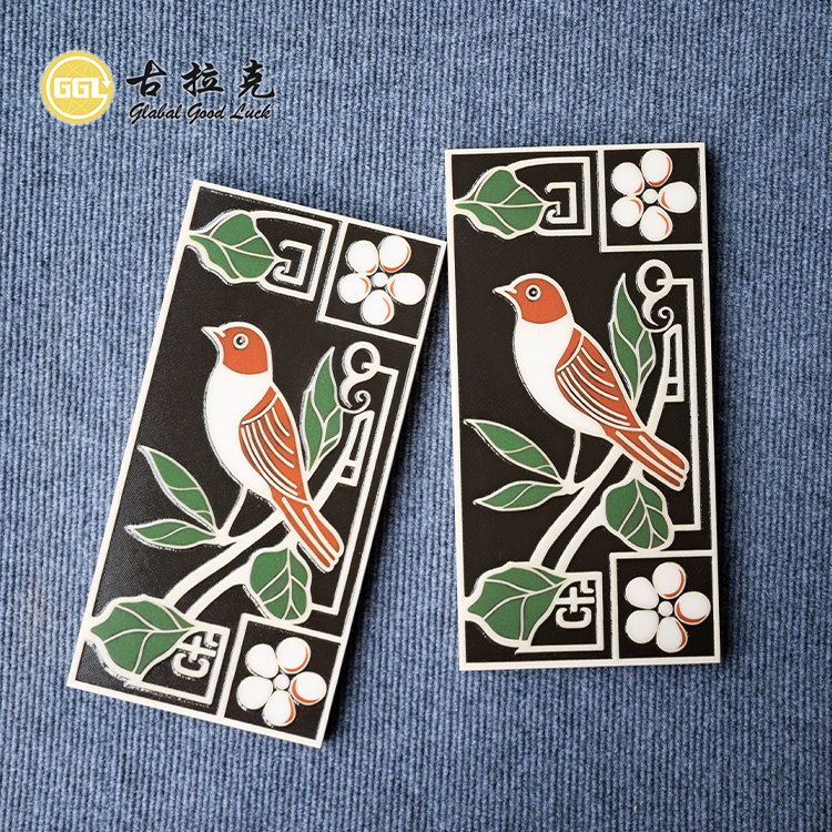 Exquisite Emaille-Fliese Einzigartige Keramikfliese mit Vogelmuster