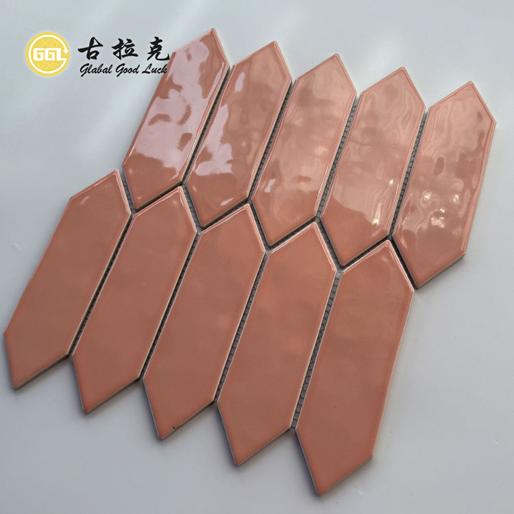 Plăci ceramice mozaic roz, forma hexagonală lungă, pentru decorarea pereților