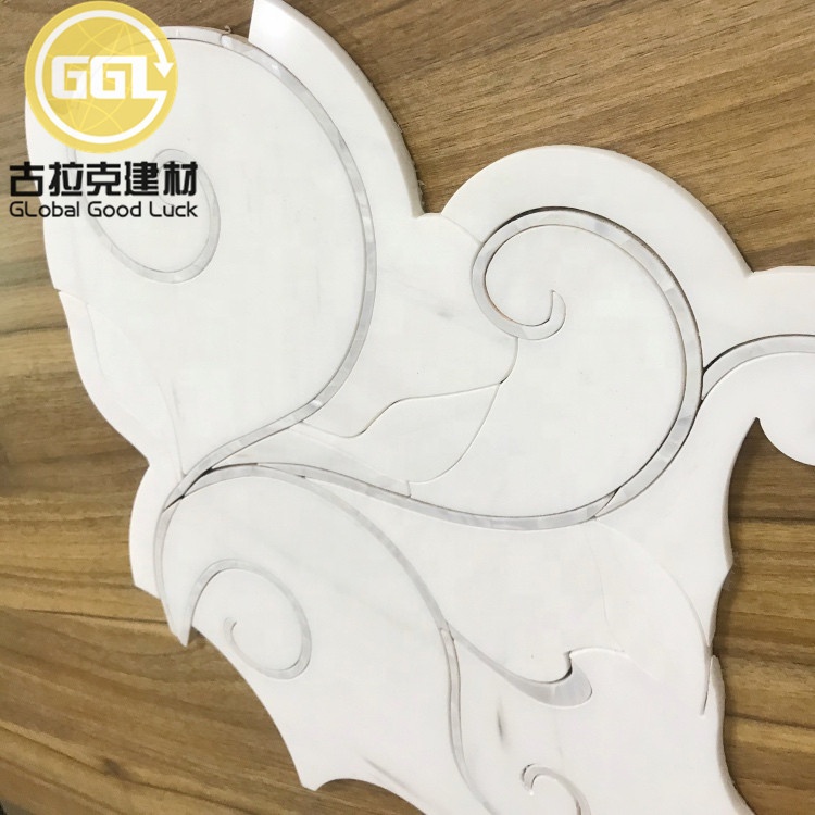 Inneneinrichtung Blumenmarmor Form Mix Muschel-Muster Waterjet Mosaikfliese