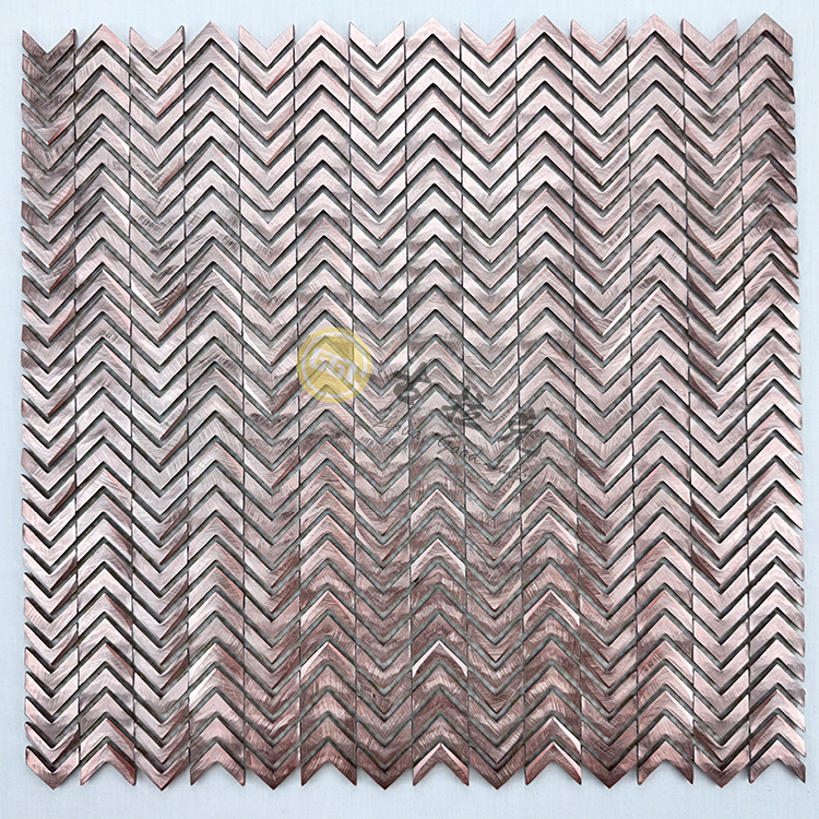 Decor de perete din mozaic din metal inoxidabil cu suprafață periată în formă de chevron