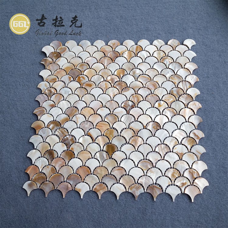 Hiasan dinding dalaman Bentuk kipas Mother Of Pearl Shell Tile Mosaik