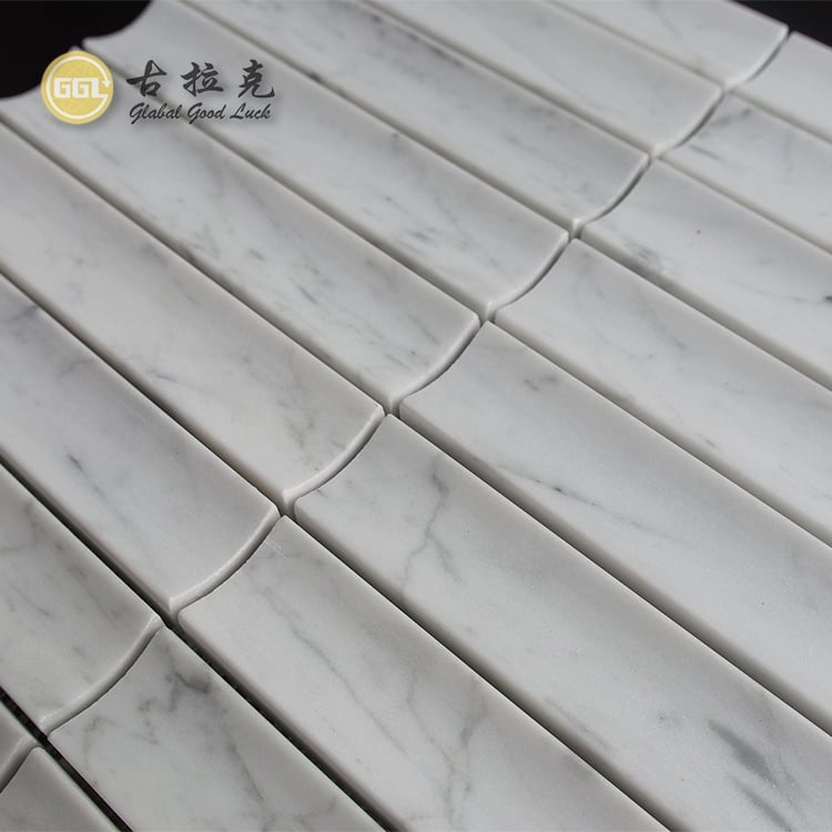 Leštěný povrch konkávní funkce rýhované dlaždice Carrara White Marble