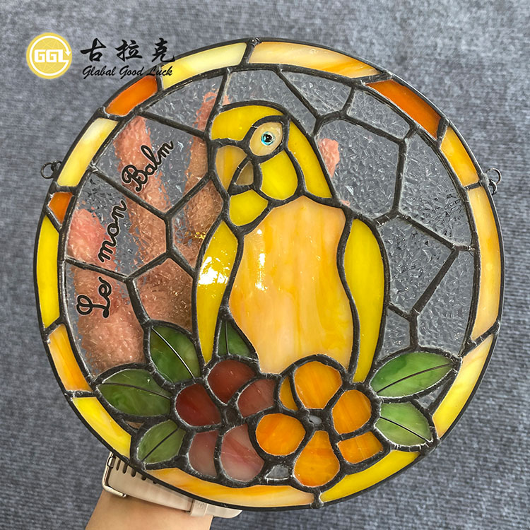 Үй және отельдің ішкі декорациясы үшін Parrot Glass көрмекшелік табиғаты