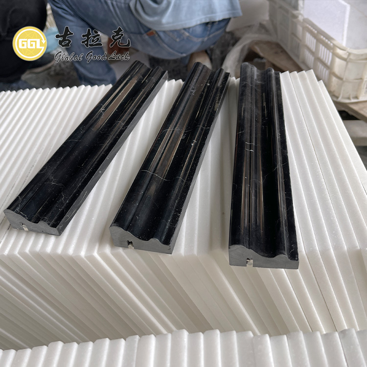 Nero Marquina Siyah Mermer Çerçeve Ayakkabı Profili Taban Tahta Tavan Modeli