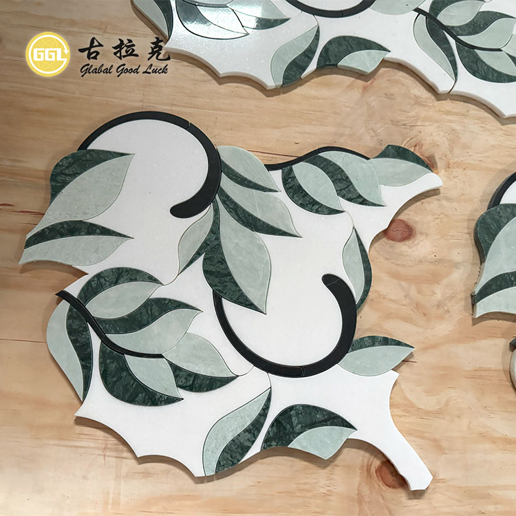 Ubin Mosaik Marmer Hijau dan Putih Desain Daun