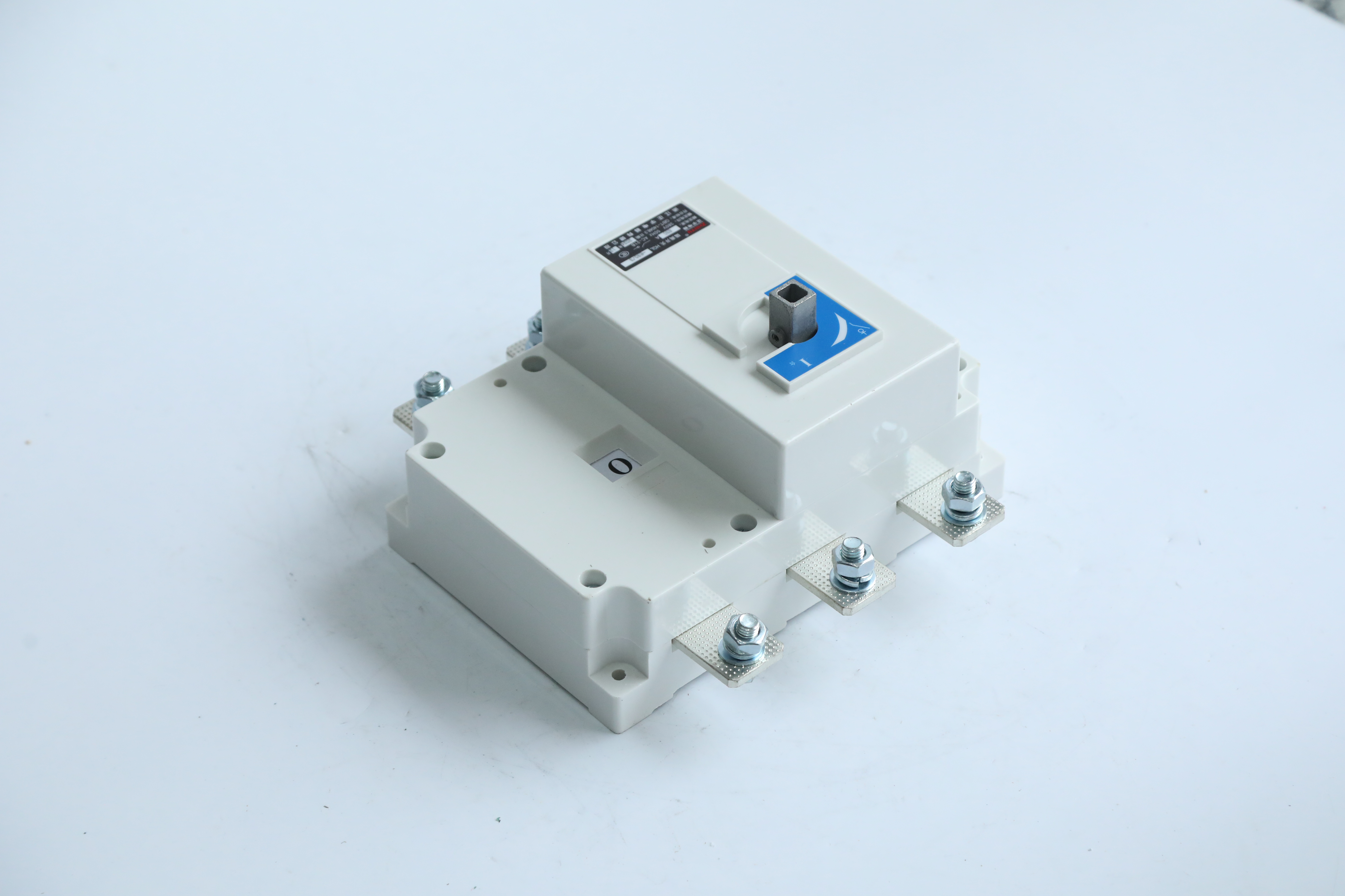 How does an isolator switch ensure complete electrical disconnection for safety?