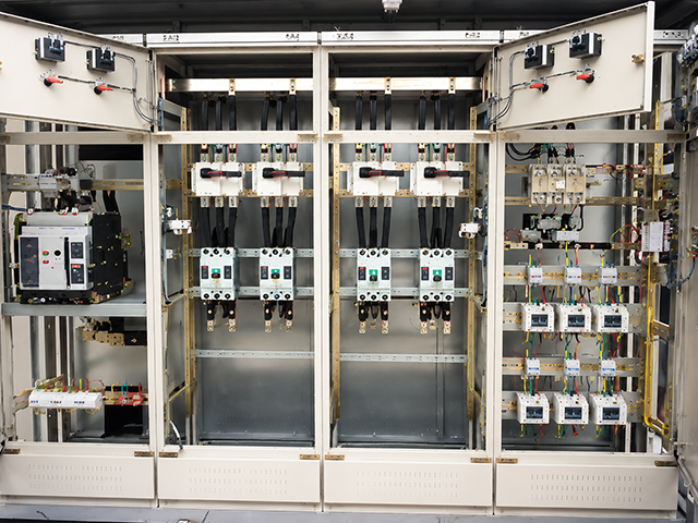 What is an Isolating Switch? A Key Component for Electrical Safety and System Stability
