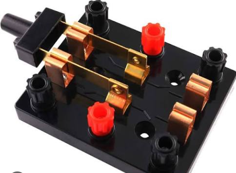 Reliable Double Pole Knife Switch for Global Power Distribution and Industrial Control