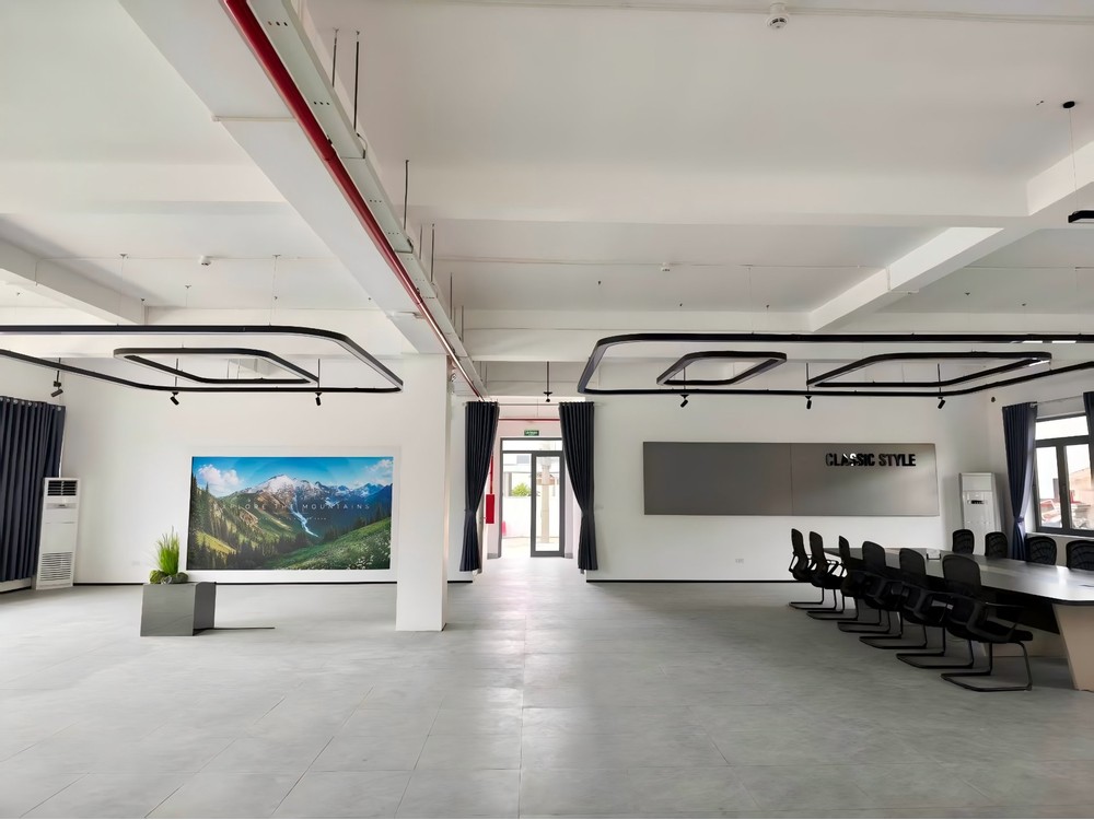 2609-NEWS-Ever-Glory Opens New Vietnam Showroom Building to Bring Product Development Closer to Customers-4.jpg