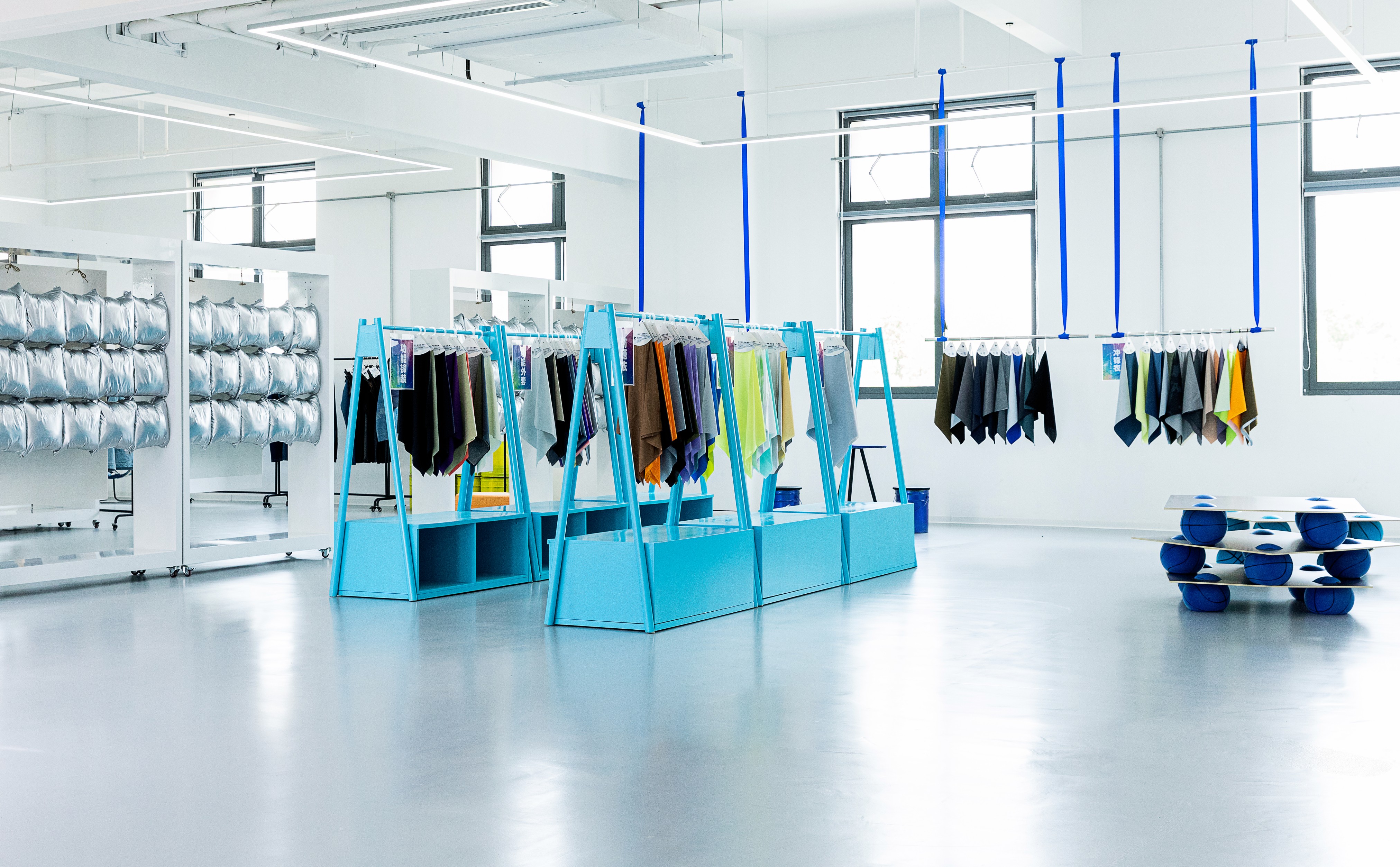 Where to Find Quality Clothing Manufacturers for Your Brand Needs