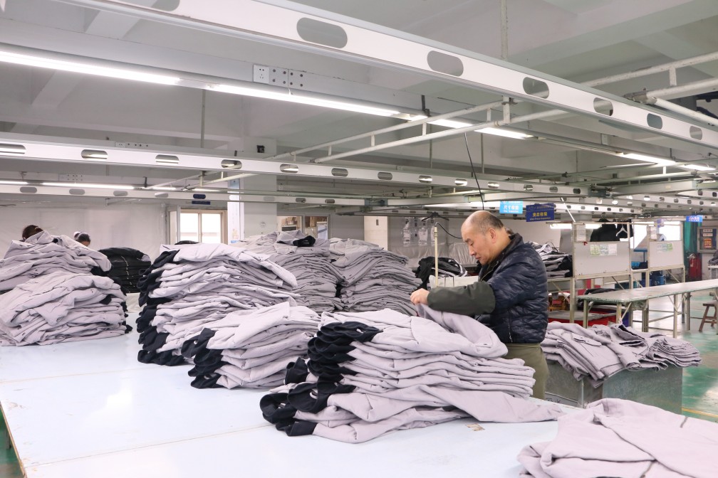 How Bulk Clothing Production Can Boost Your Business Profitability