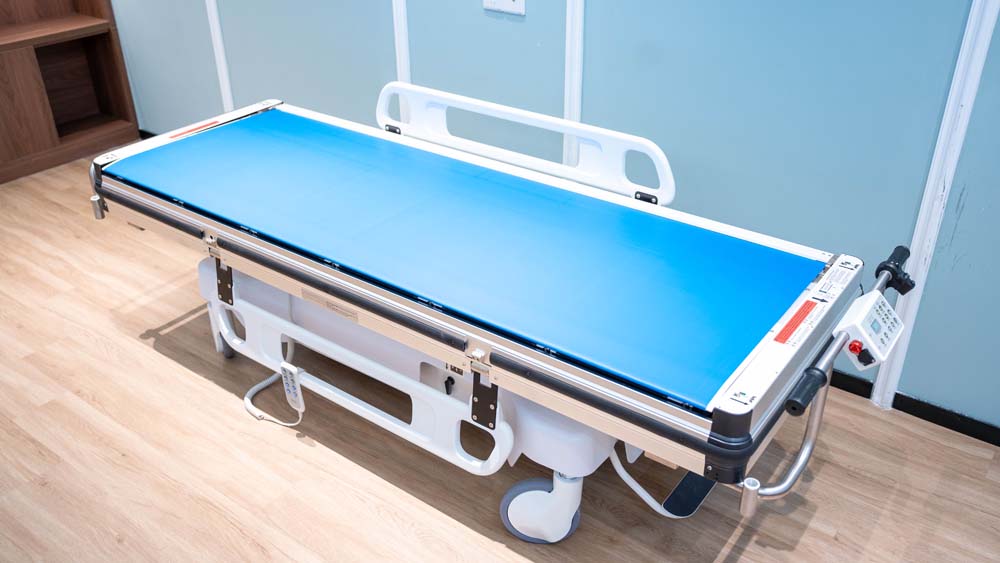 Single-Operator Efficiency & Caregiver Protection