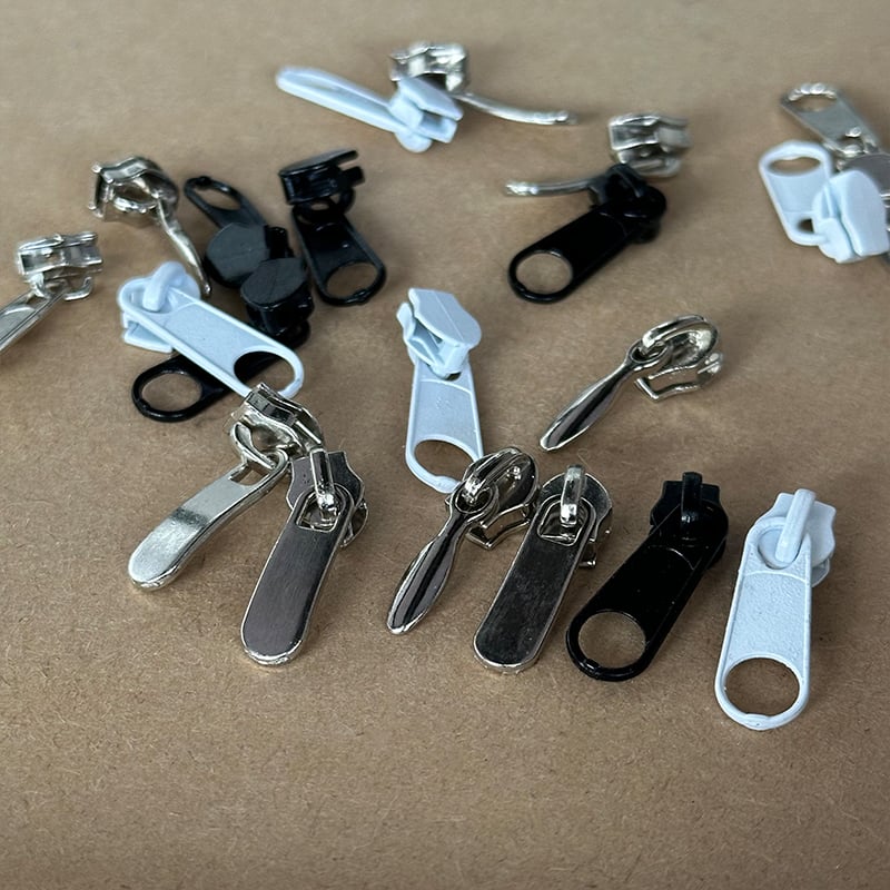 Wejoy:n tukkukauppaan tarkoitetut mukautetut vetoketjunvetimet #3, #4 ja #5, metalliset vetoketjunpäät, automaattilukitseva, nikkeliä ei sisältävä sinkkiseoksesta valmistettu liukusarja huonekaluihin, pusseihin, takkeihin ja vaatetustarvikkeisiin