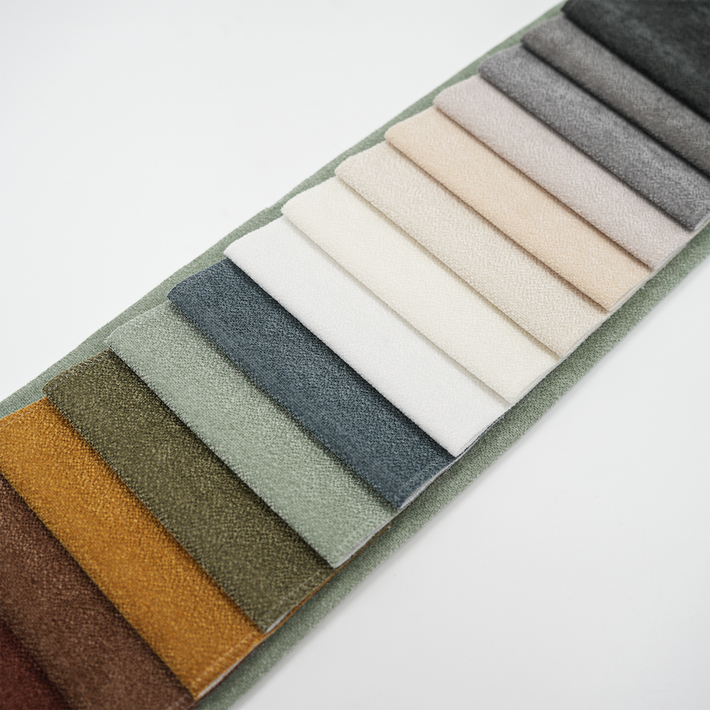 Wejoy（ウェジョイ） 240gsm ポリエステル100％ シニール張り地生地（無地染色ソファ用）｜ホワイトベルベット裏地付き、幅142cm、卸売・家具用テキスタイル・OEM対応サプライヤー