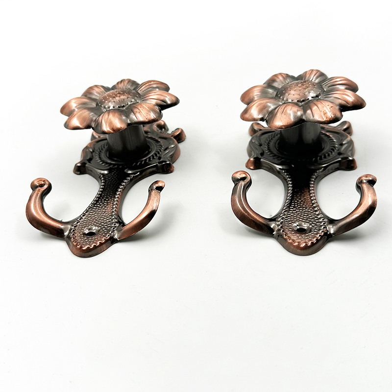 Wejoy Metal Iron Plating Sunflower Curtain Hooks Decorative Heavy Duty Drapery Hooks for Window Curtain Accessories Hardware for Blackout Curtains Rod Pocket