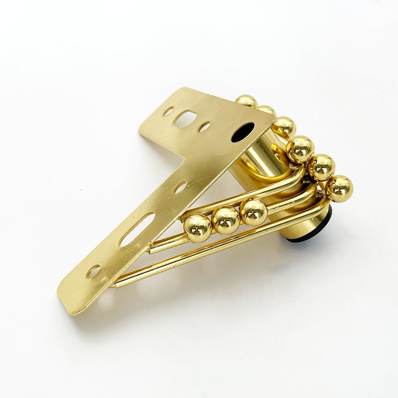 Wejoy Customized 6cm Height Gold Triangle Metal Iron Sofa Corner Legs with Steel Ball