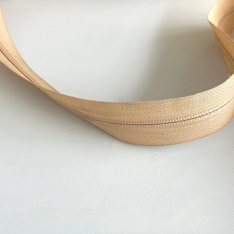 Wejoy engros til kledningsaccessories: glideknap til lynlåse | små nylonlynlåse i størrelse 5# til tøjposer | holdbare spirallynlåsekæder med glideknap | OEM-producent