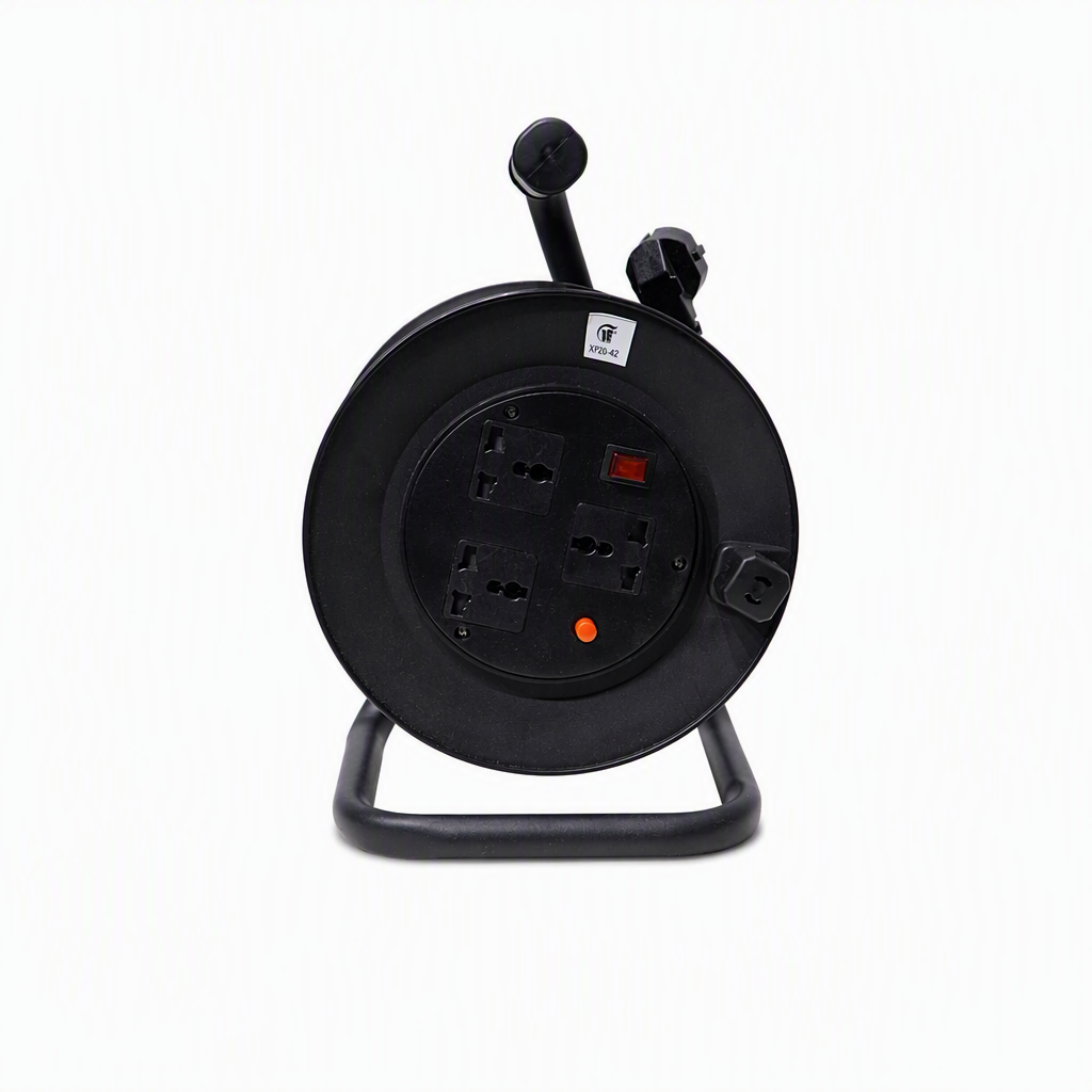 3 Universal Sockets Cable Reel