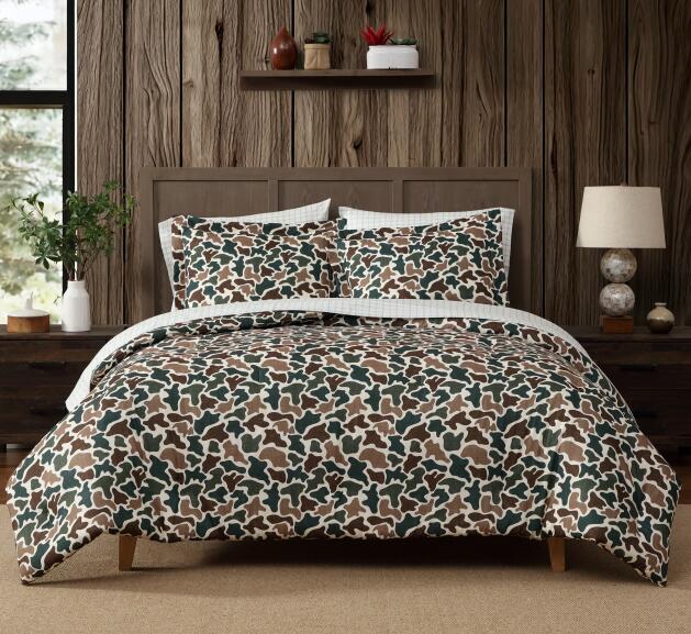 honi-bedding-camouflage-print-comforter-outdoor-rustic-bedroom-1.jpg