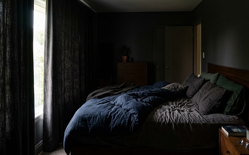 blackout curtain.jpg