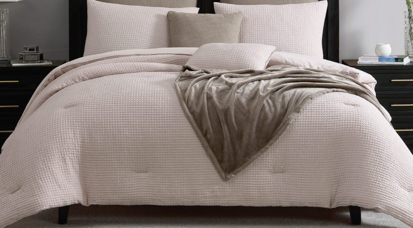 honi-blush-pink-waffle-bedding-beige-plush-throw-2.png