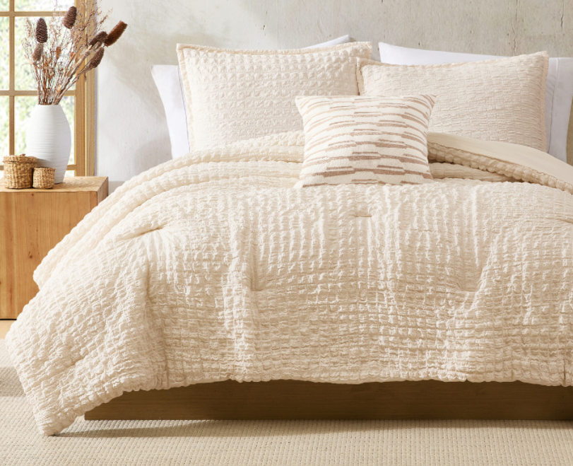 honi-cream-seersucker-bedroom-geometric-pillow-8.png