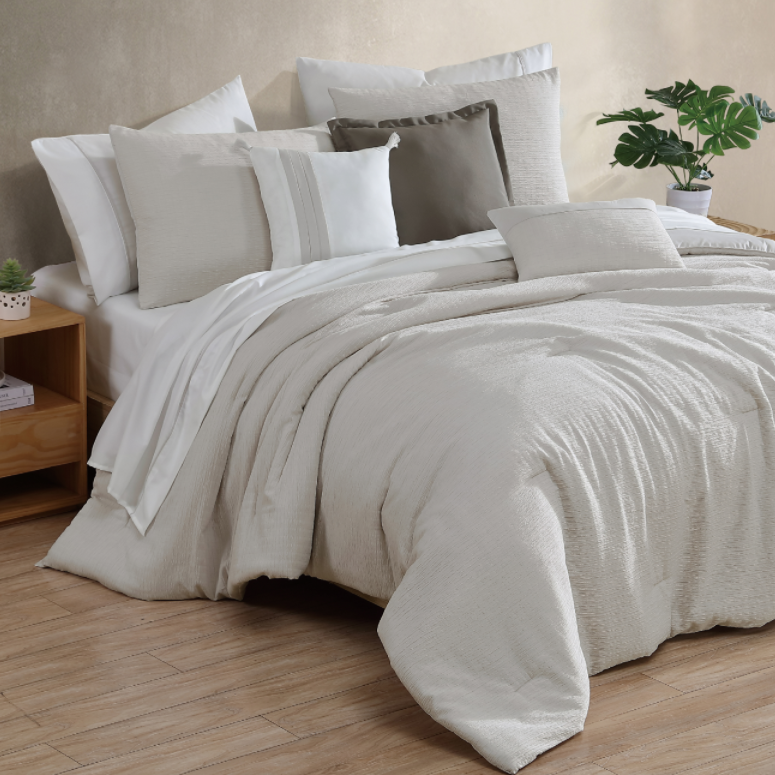 HONI Paiget 10-Piece Luxury Duvet Set – Premium Filling for Superior Comfort
