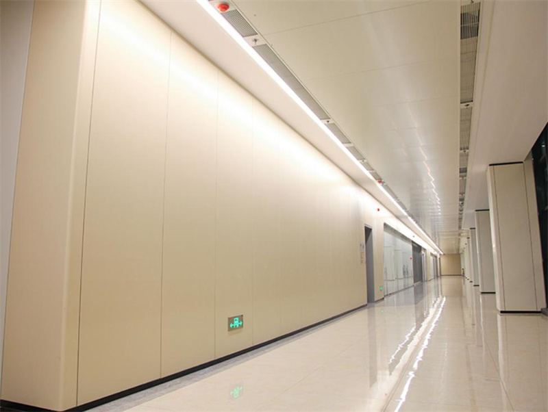Machine-Made Clean Room Panel Application