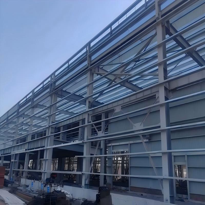 Structure métallique pour salle de sport et musée