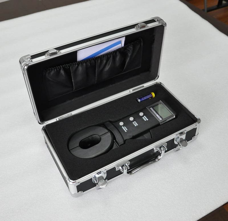 GDCR2000 Series Portable Digital Clamp-On Ground Resistance Tester