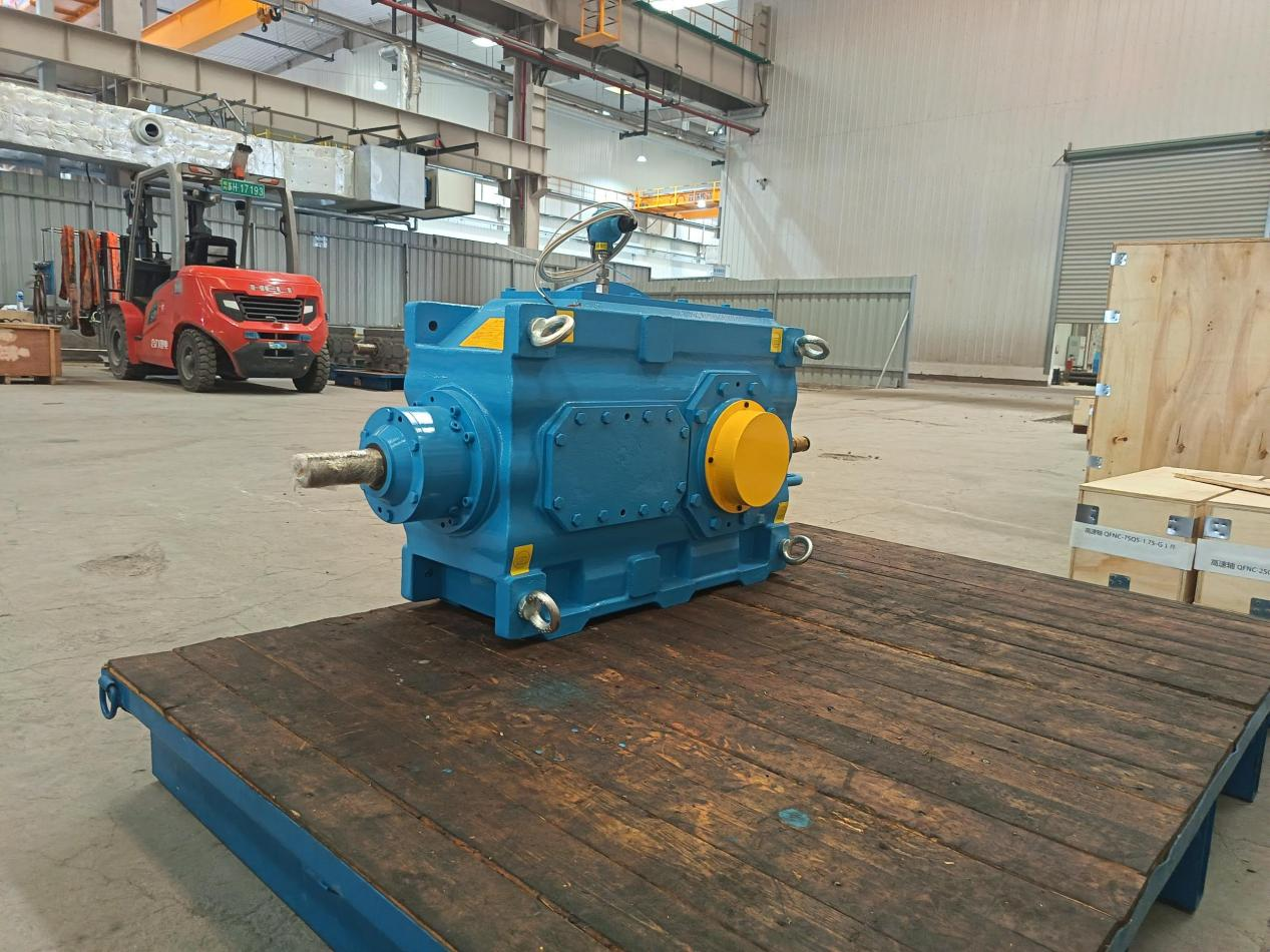High-power Bevel-Helical Industrial Gear Reducer