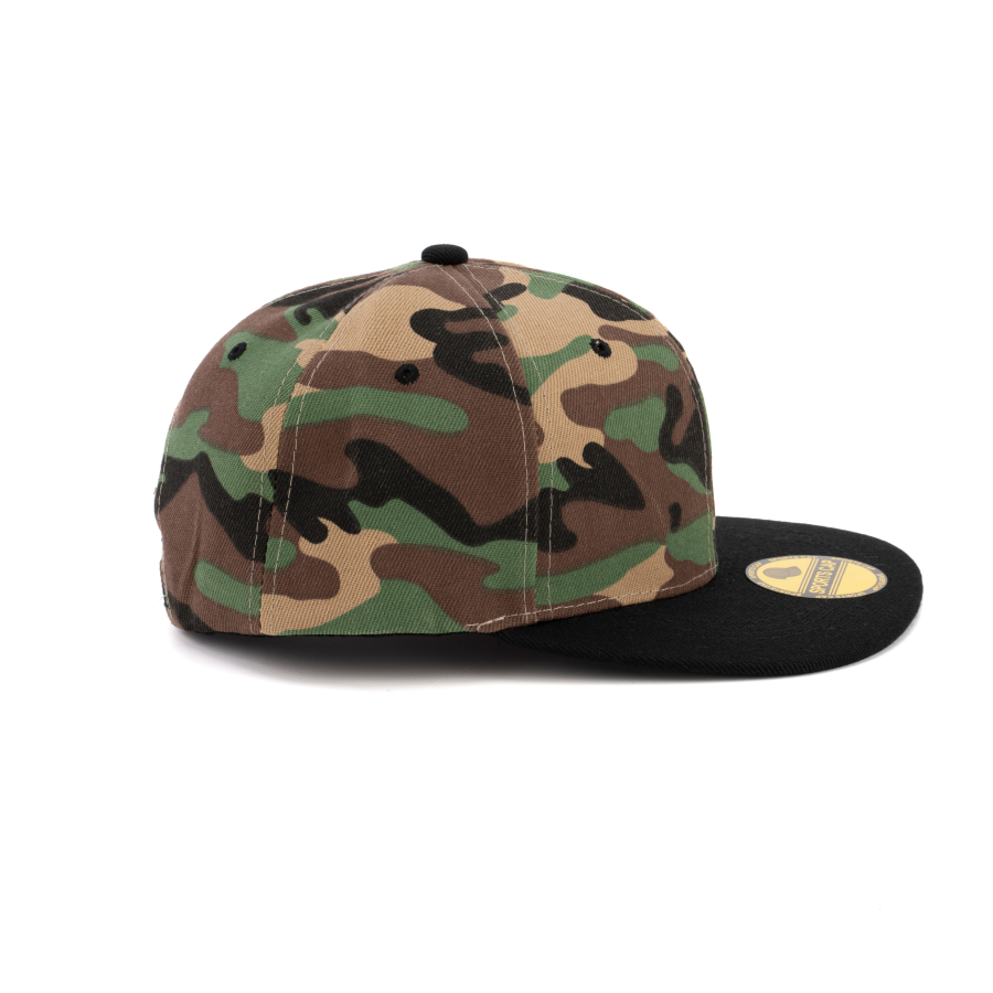 Premium vlastní baseballová čepice se šesti panely a plochým okrajem, uzavíratelná typu Snapback s laserovým nálepkovým logem – profesionální baseballová čepice s vlastní vyšitou značkou pro každodenní nošení i venkovní aktivity