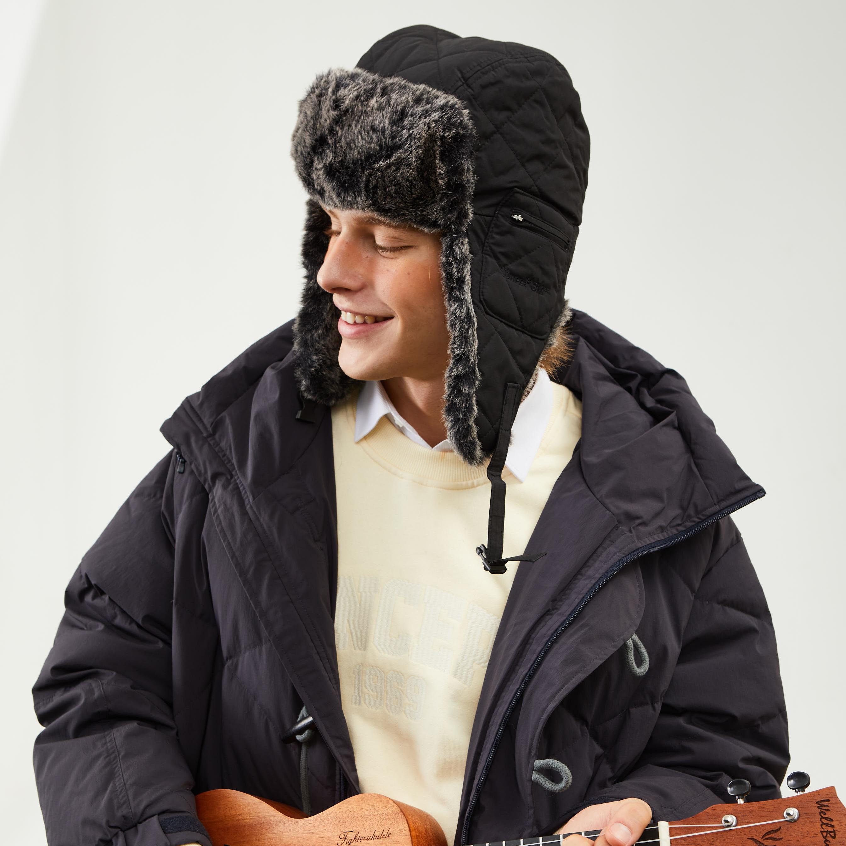 Bonnet oushanka en laine chaud et coupe-vent d’hiver haut de gamme personnalisé, avec broderie sur mesure du logo, pour usage quotidien et activités en extérieur