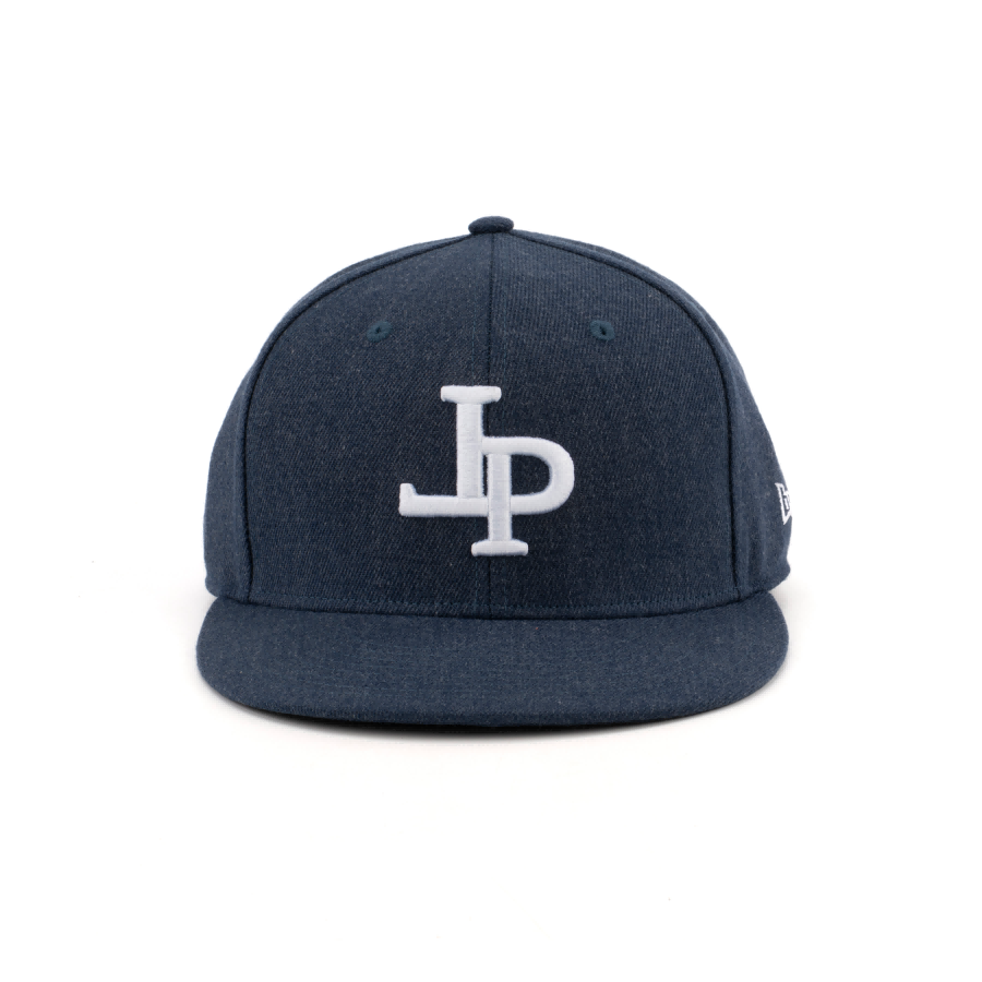 Casquette de baseball personnalisée haut de gamme, ajustée, en coton, avec visière plate et structure rigide, broderie 3D, casquette professionnelle de baseball avec broderie de logo personnalisé, adaptée à l’usage quotidien et aux activités en extérieur