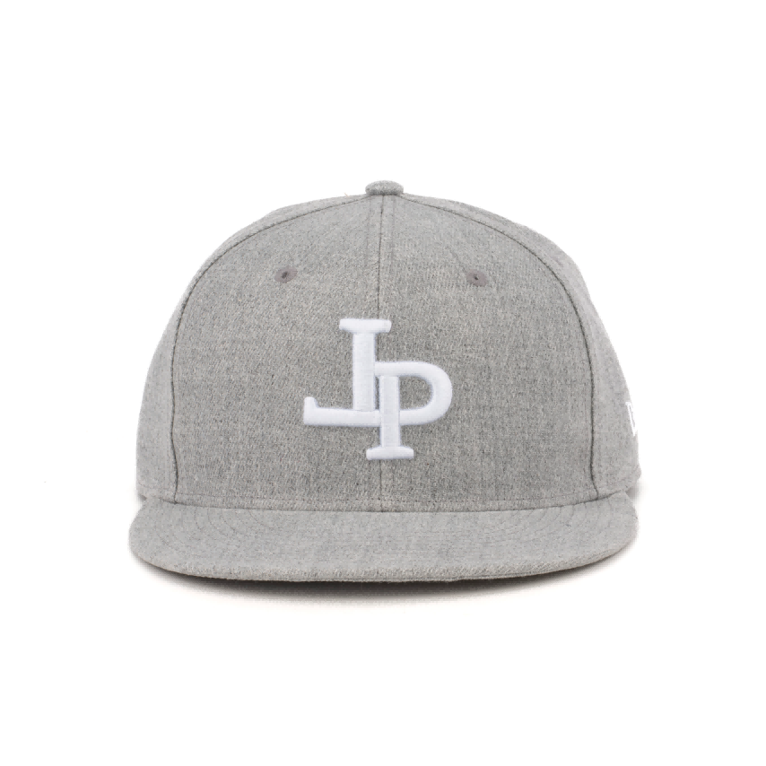 Casquette de baseball personnalisée haut de gamme, ajustée, en coton, avec visière plate et structure rigide, broderie 3D, casquette professionnelle de baseball avec broderie de logo personnalisé, adaptée à l’usage quotidien et aux activités en extérieur