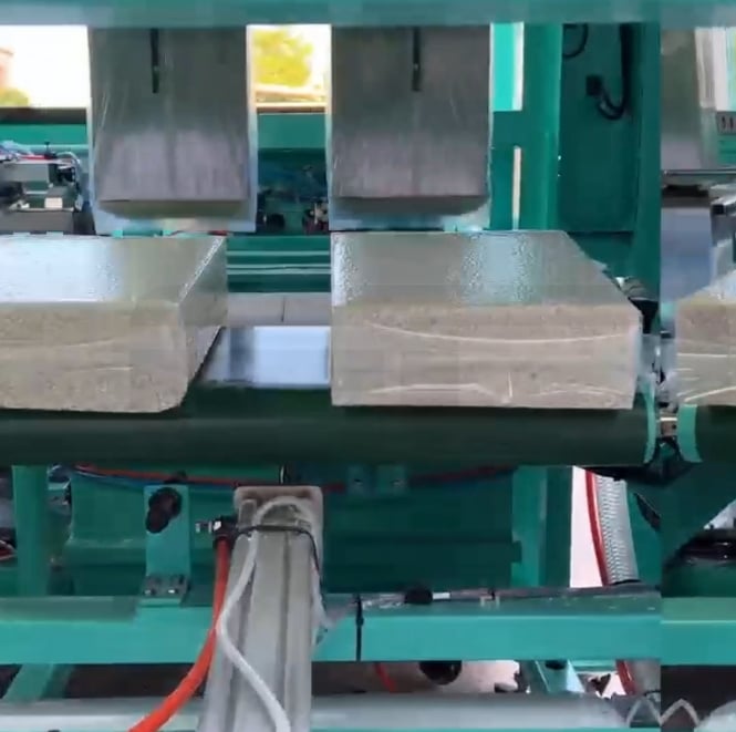 rice packing machine-2.png