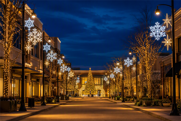 Commercial Christmas decor and lighting project selection commercial Christmas decor and lighting for outdoor festive projects