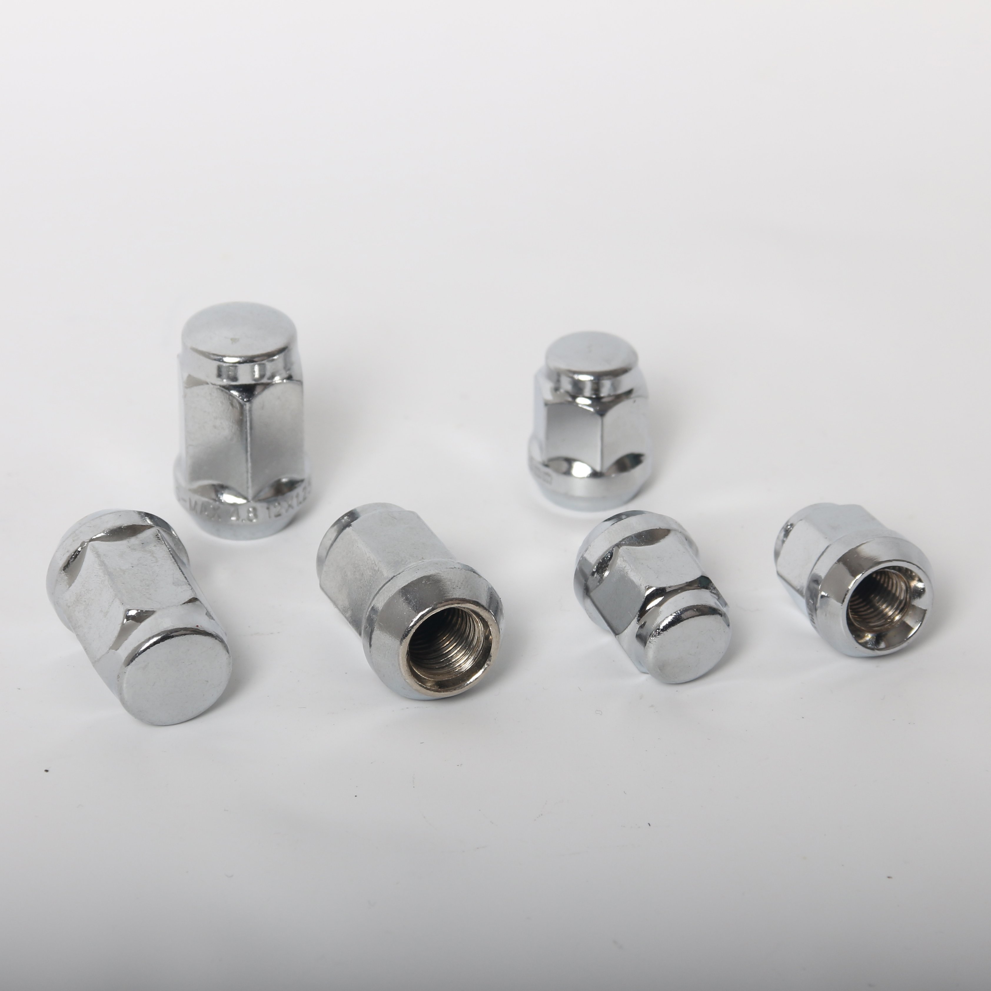 WHEEL NUT