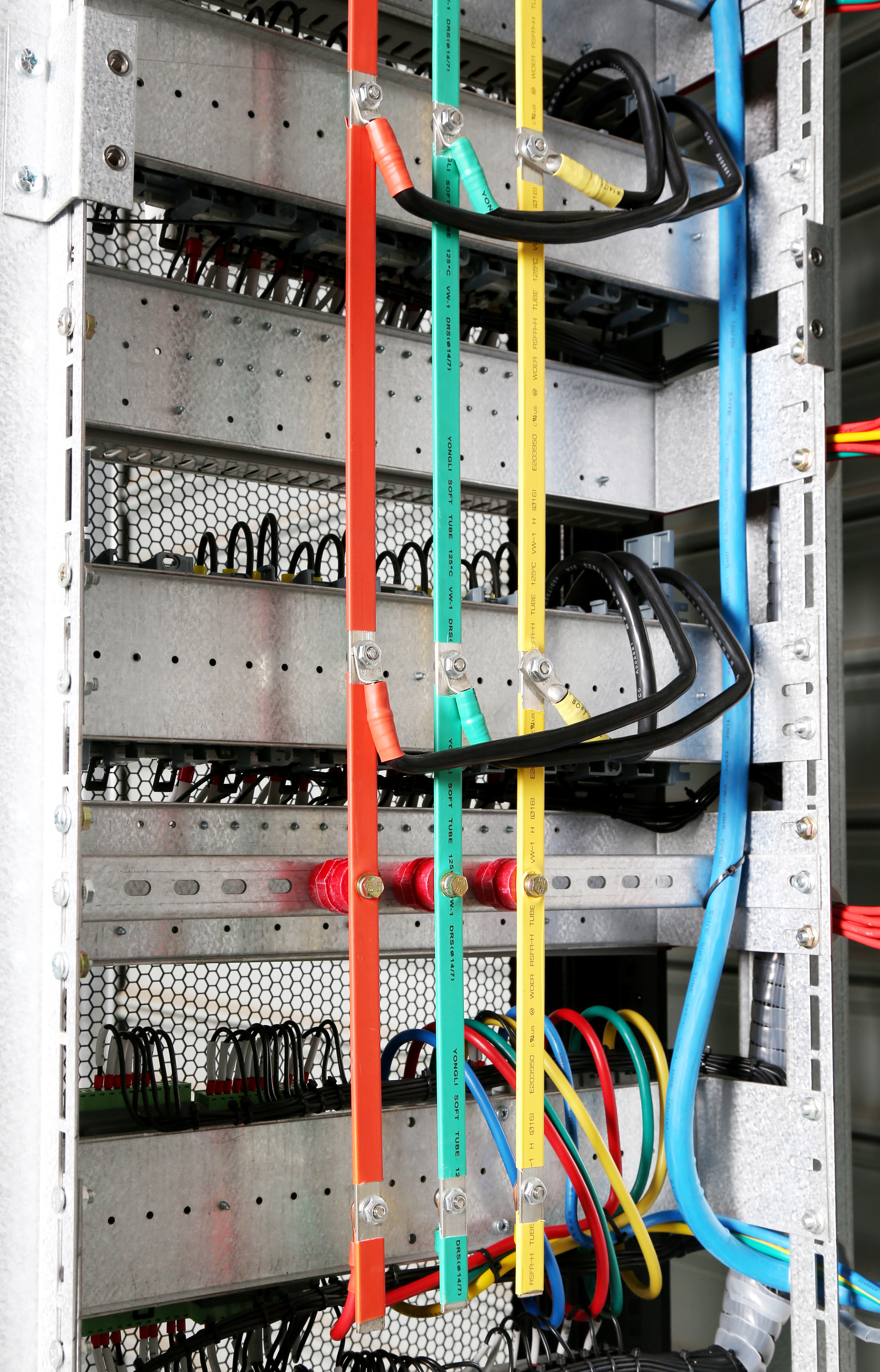 Efficient Power Distribution Solutions for Data Centers