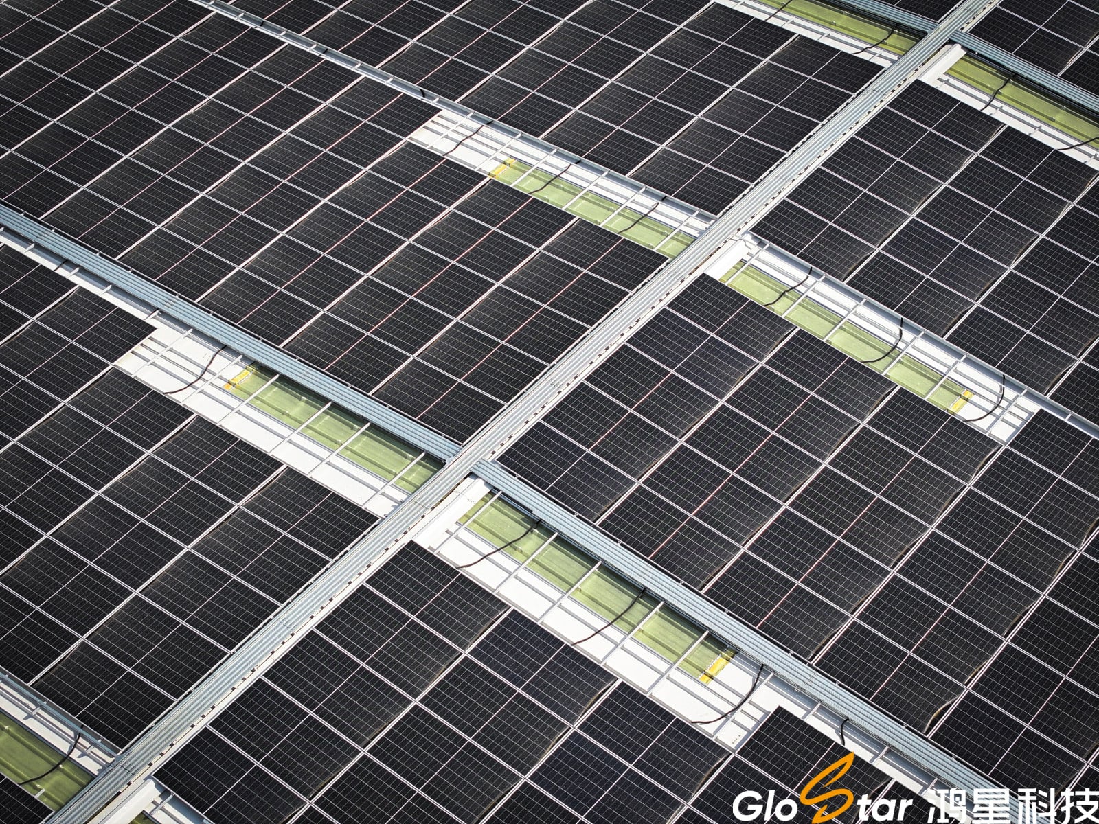 Solar Photovoltaic Roof Panel System for Data Centers2.jpg