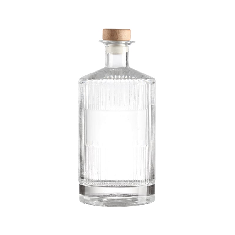 High-grade crystal white glass spirit bottles, available in 750ml and 700ml. Suitable for whisky, tequila, vodka, rum and other spirits. Compatible with cork stoppers and polymer stoppers.