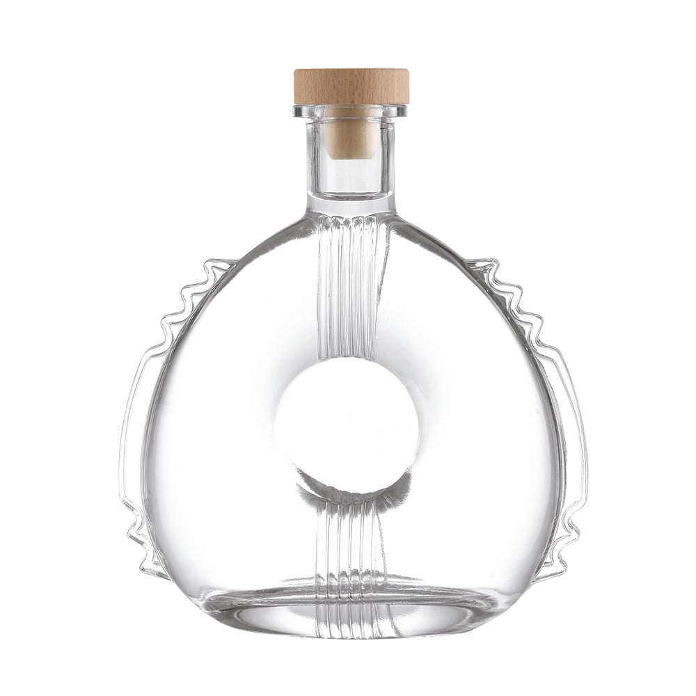High-grade crystal white glass liquor bottles for spirits, available in 700ml and 750ml. Suitable for whisky, brandy, XO, tequila, rum and other spirits. Equipped with cork stoppers.