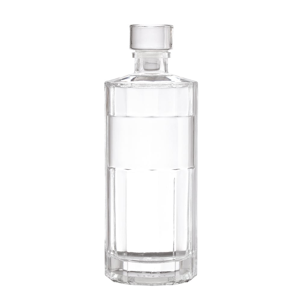 High-End Crystal Glass Bottles | Empty Spirit Bottles Available in 500ml, 700ml and 750ml, suitable for whisky, brandy, rum and other spirits. Customization options include bottle body color, surface finishing, and matching cork stoppers.