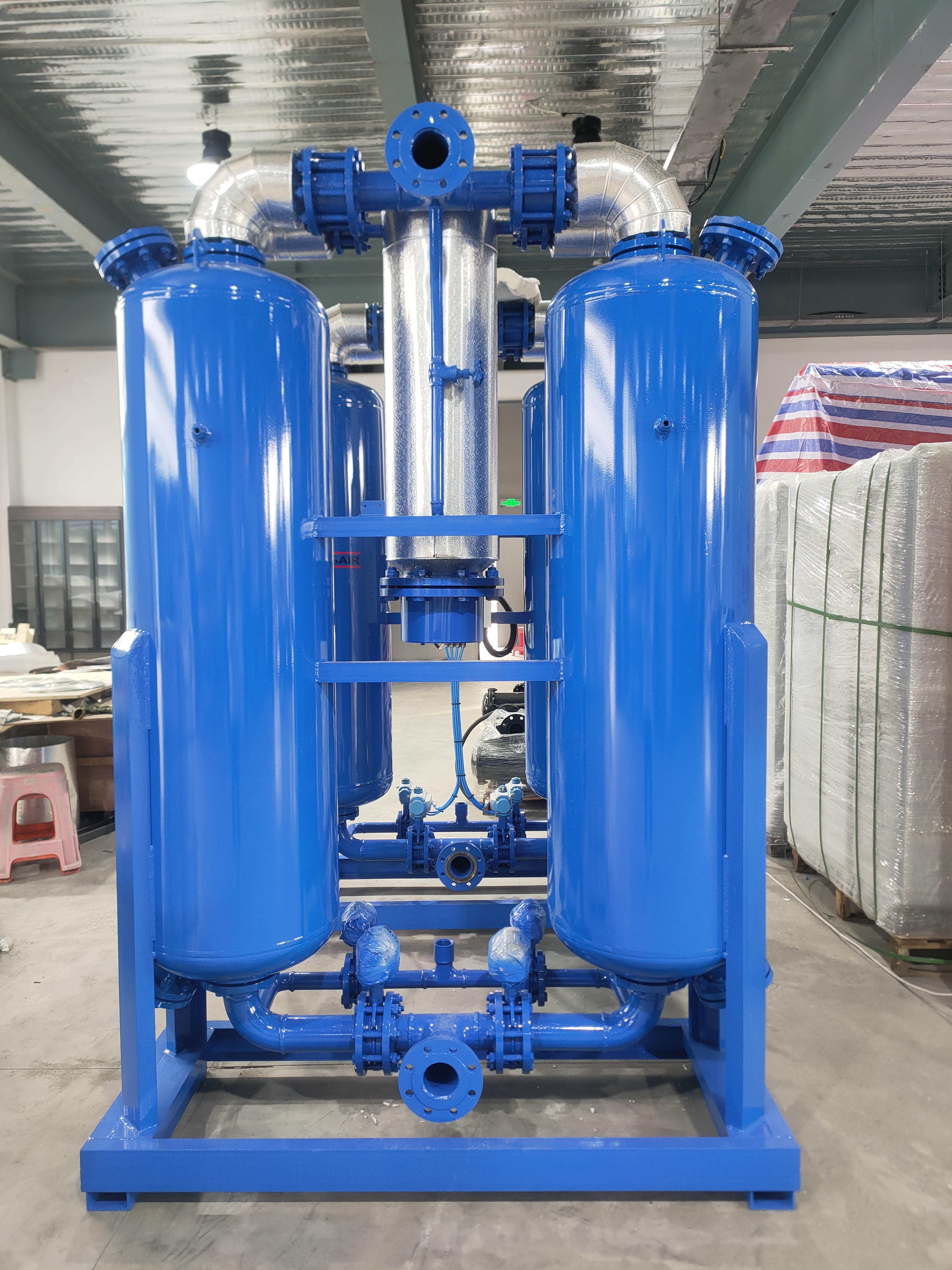 How Does a Desiccant Air Dryer Improve Compressed Air Quality?