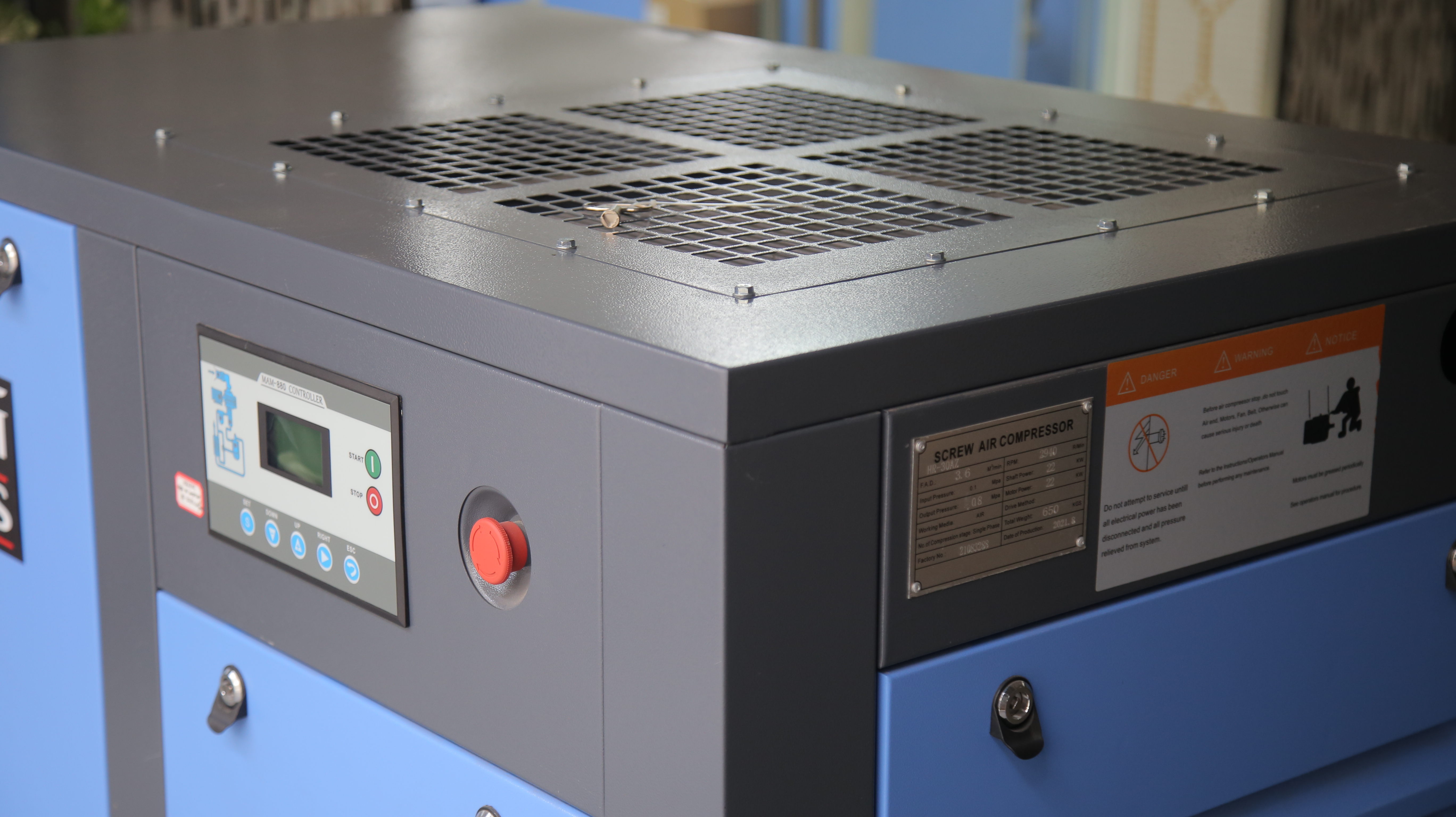 How to Choose the Right Air Dryer for Your Compressor System