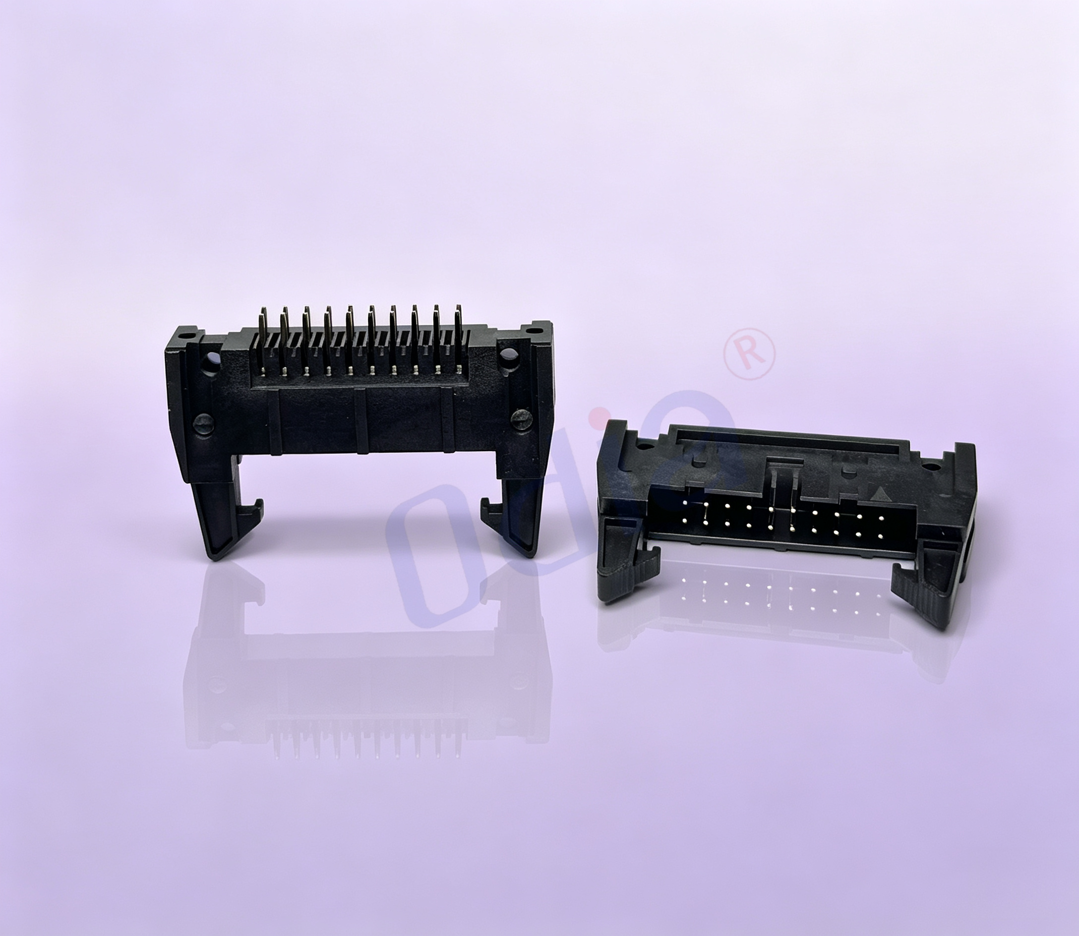 zásuvkový konektor s roztečí 2,54 mm, dvojřadý, 2×10P, typu ‚kraví roh‘ v krabičkovém provedení, přímý průchod otvorem, celková délka kolíku 16 mm, délka části pro montáž na tištěnou spojovací desku (PC tail) 3,5 mm, pouzdro 6T, zlaté povlakování o tloušťce 0,8 μm, odolnost proti solné mlze po dobu 48 hodin