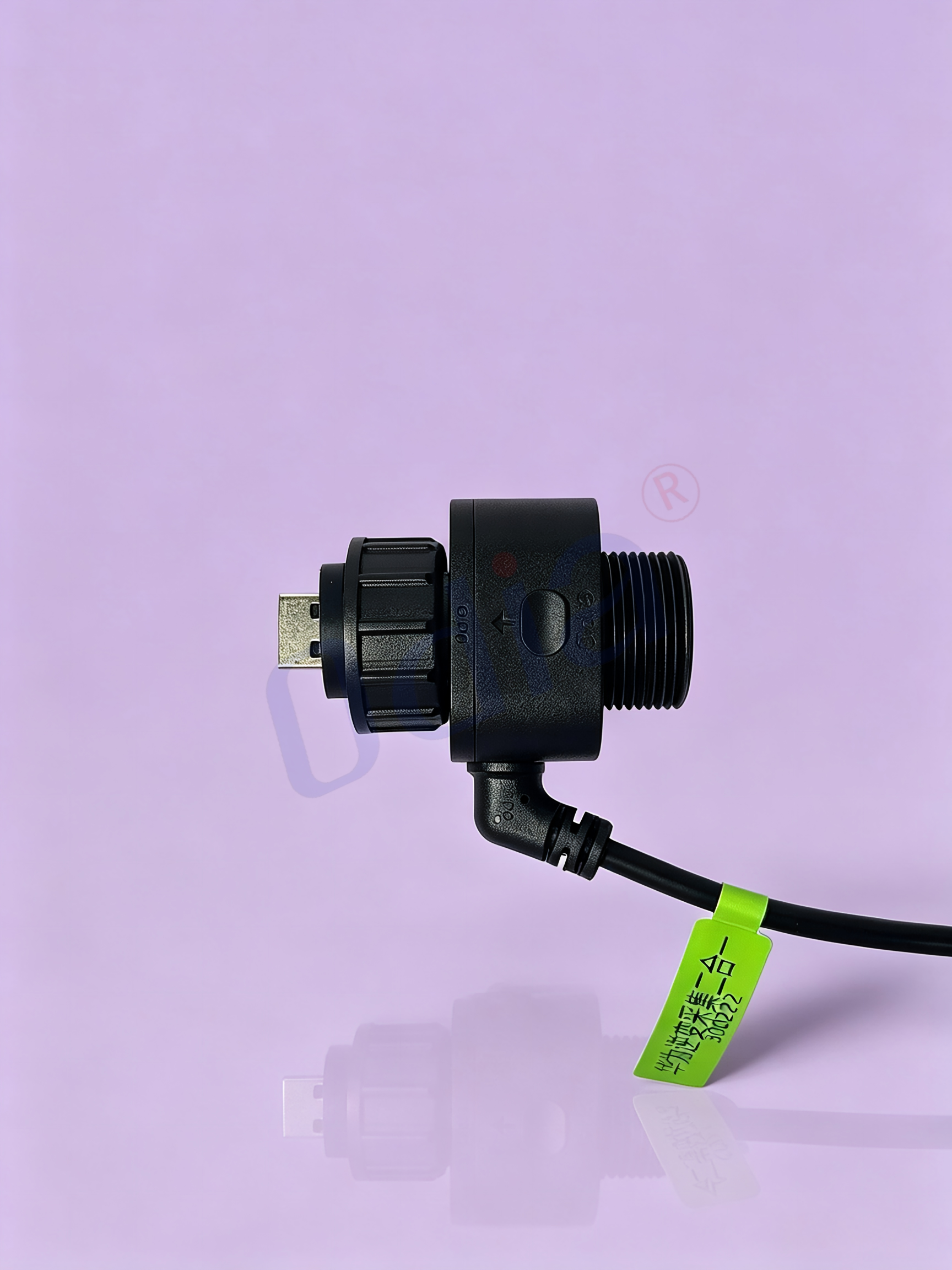 Huawei inverter acquisition all-in-one unit, fitted with male and female Huawei USB connectors on one end and a JD8P network port on ( (4).png