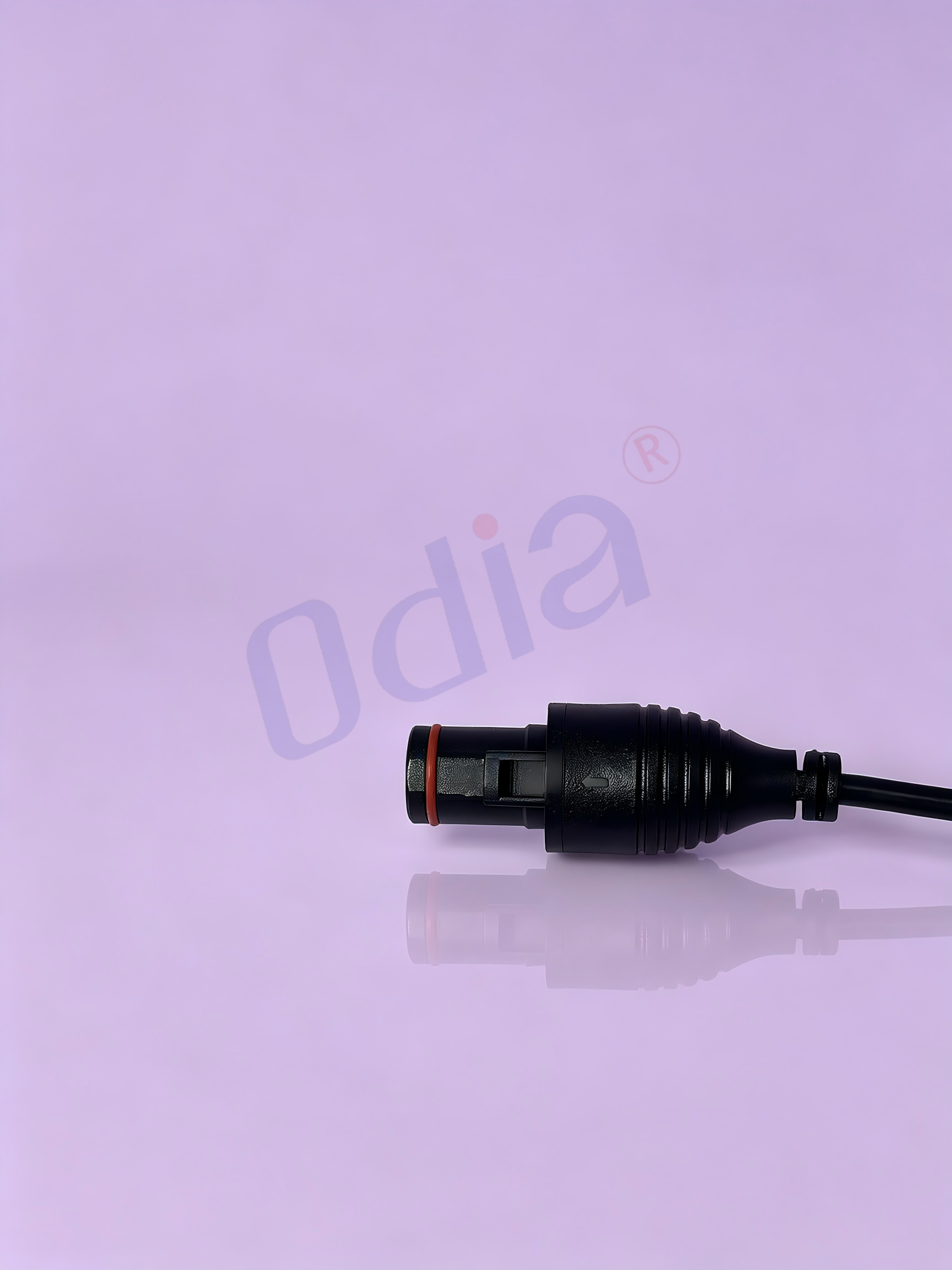 PV & energy storage cable, with Growatt 4-pin male connector at one end (3).png